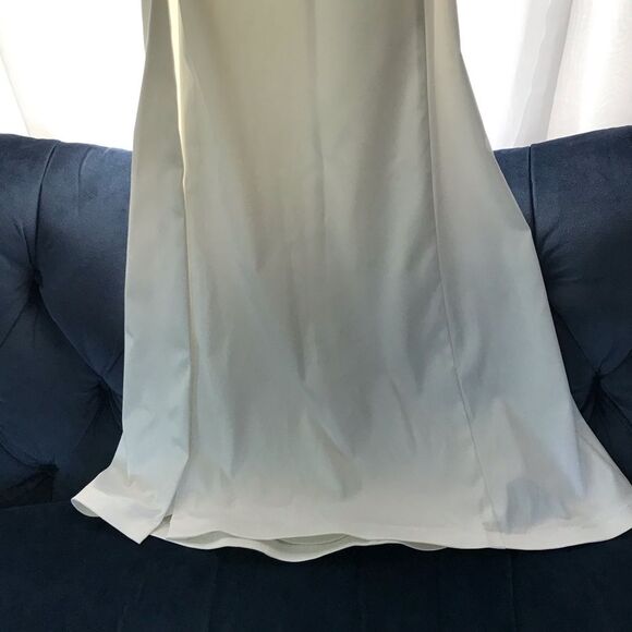 Faviana Candlelight Matte Satin Open Back Formal Dress Bridal Minimalist Size 4 - Picture 6 of 16